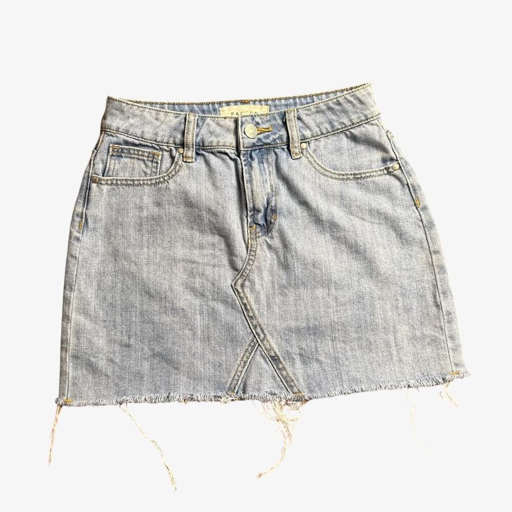 Mini blue denim skirt light wash from pacsun size 24”